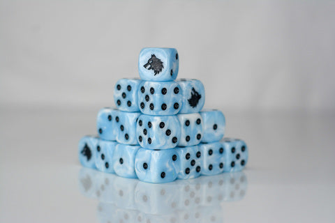 Icy Wolf D6 Sci-Fi Dice – 20 hellblaue marmorierte Würfel mit schwarzem Wolfssymbol