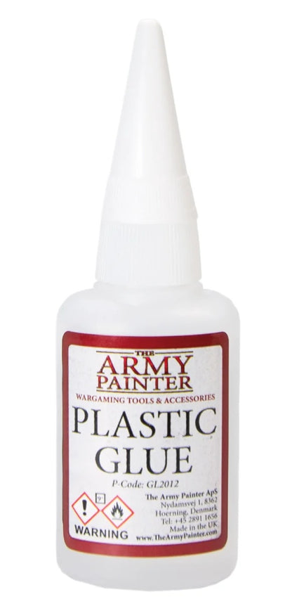 Plastikkleber von The Army Painter mit feiner Dosierspitze